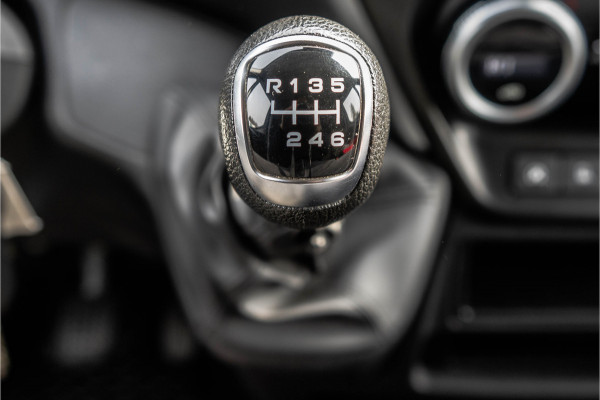 Iveco Daily 35S14 L2H2 | 3-Zits | 136 PK | Climate | Airco