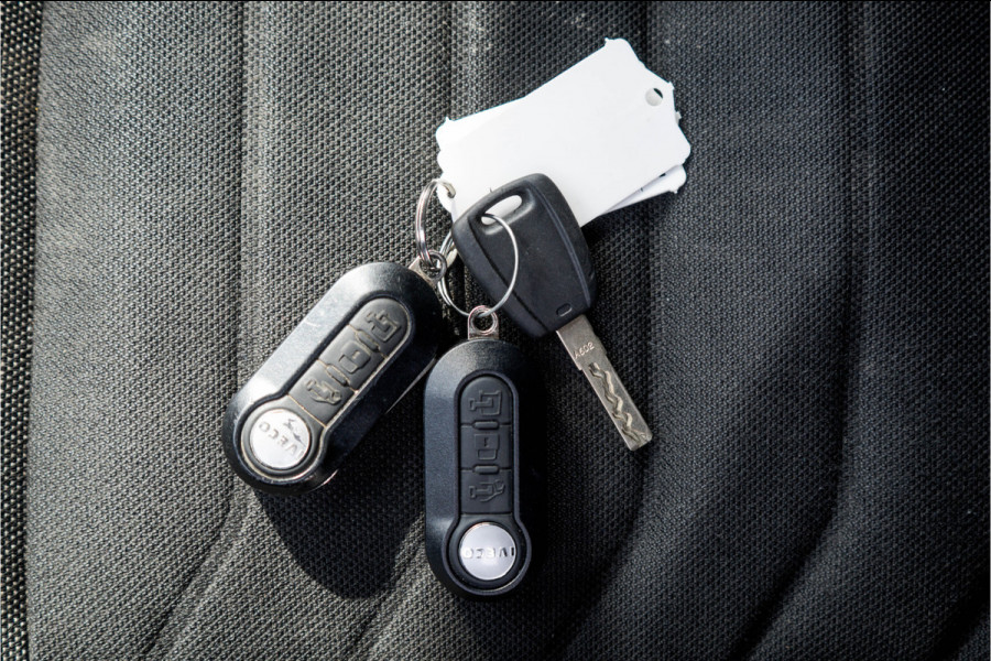 Iveco Daily 35S14 L2H2 | 3-Zits | 136 PK | Climate | Airco