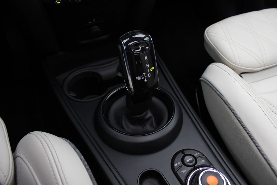 MINI Countryman 2.0 Cooper S Chili / Panoramadak / Camera / Head-up / Beige Leder / Navigatie / 18'' / Harman Kardon / Stoelverwarming / DAB / Cruise Control