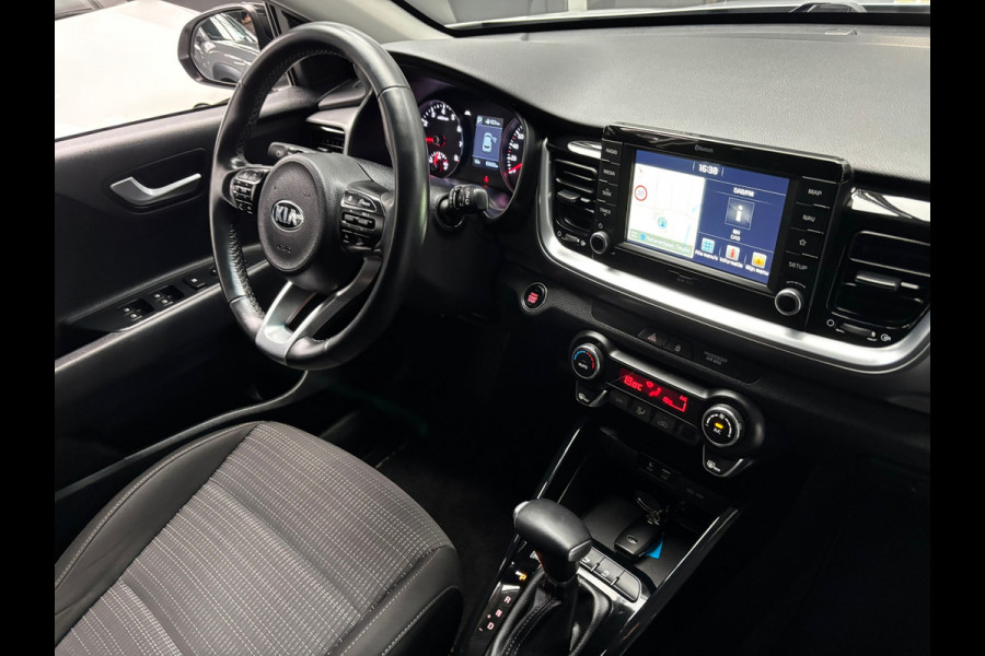 Kia Stonic 1.0 T-GDi ExecutiveLine / Camera / Navigatie