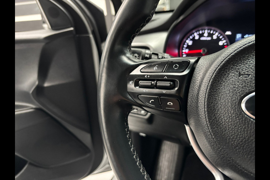 Kia Stonic 1.0 T-GDi ExecutiveLine / Camera / Navigatie