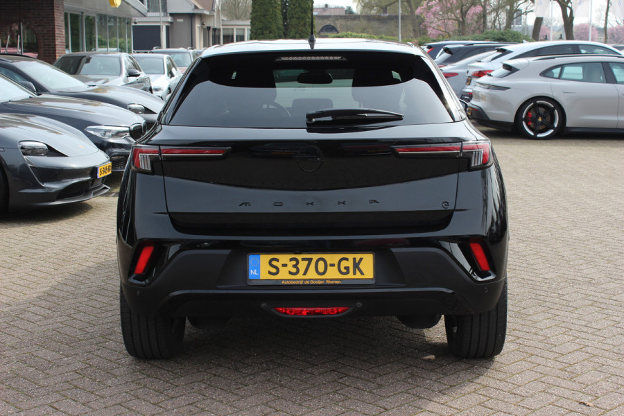 Opel Mokka-e GS Line 50-kWh / Camera / Leder / CarPlay / 18'' / Sfeerverlichting / Keyless / Stoelverwarming / Dodehoek / DAB / Cruise Control / Warmtepomp