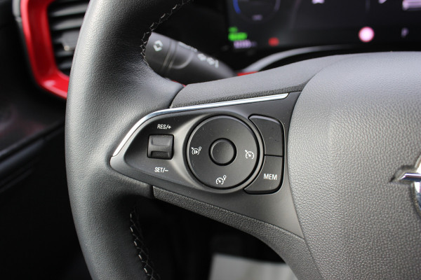 Opel Mokka-e GS Line 50-kWh / Camera / Leder / CarPlay / 18'' / Sfeerverlichting / Keyless / Stoelverwarming / Dodehoek / DAB / Cruise Control / Warmtepomp