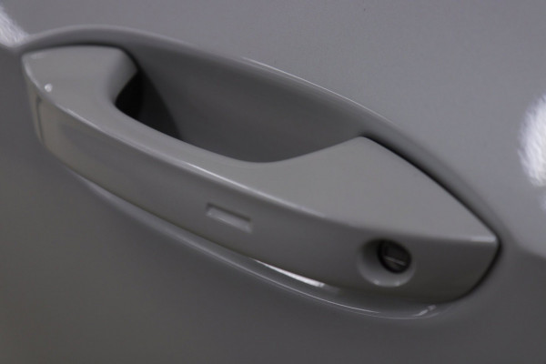 Volkswagen Golf 1.5 eTSI R-Line 3XR-LINE /PANO/H&K/CAM/CARPLAY/BOMVOL