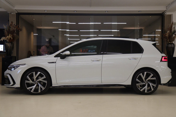 Volkswagen Golf 1.5 eTSI R-Line 3XR-LINE /PANO/H&K/CAM/CARPLAY/BOMVOL