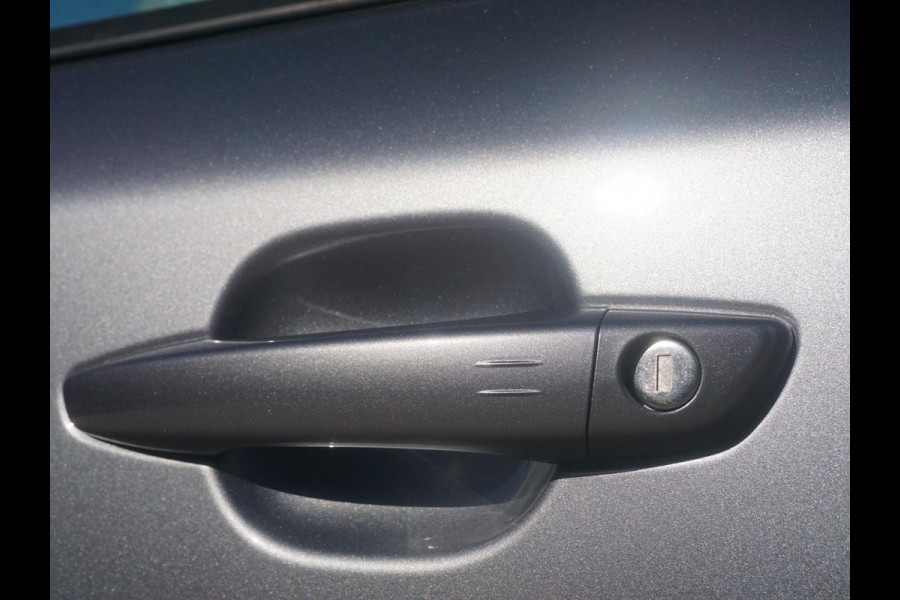 Peugeot 2008 1.2 Hybrid 145 Allure 360 Camera