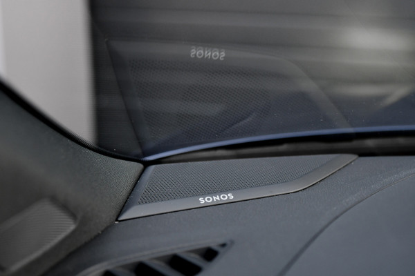 Audi Q3 Sportback 45 TFSI e 3x S-Line. Pano, ACC, Sonos, Keyless, Matrix, Sfeer, Camera, Dodeh, 20''!