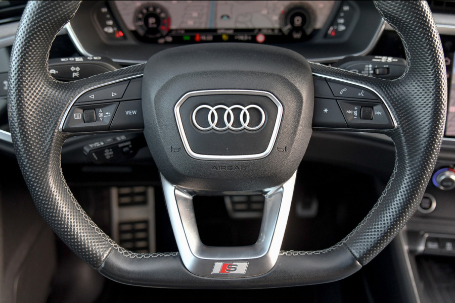 Audi Q3 Sportback 45 TFSI e 3x S-Line. Pano, ACC, Sonos, Keyless, Matrix, Sfeer, Camera, Dodeh, 20''!