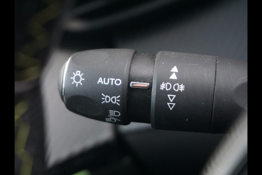 Peugeot e-2008 EV GT Pack 50 kWh Leder Alcantara