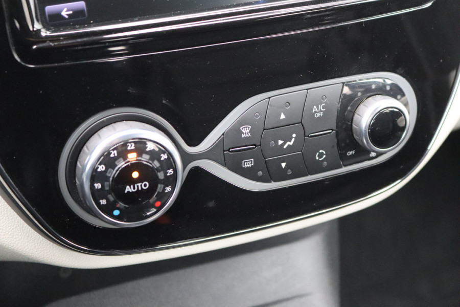 Renault Captur 1.3TCe 150PK Automaat Initiale Paris Navigatie/Camera/Trekhaak/Leder/Stoelverwarming