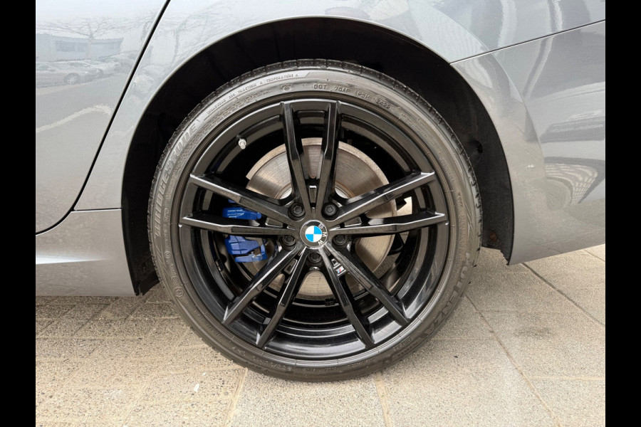 BMW 3-serie 330e High Executive AUT 292PK LED/LEER/NAV/LMV19