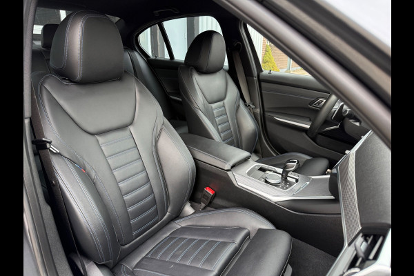 BMW 3-serie 330e High Executive AUT 292PK LED/LEER/NAV/LMV19