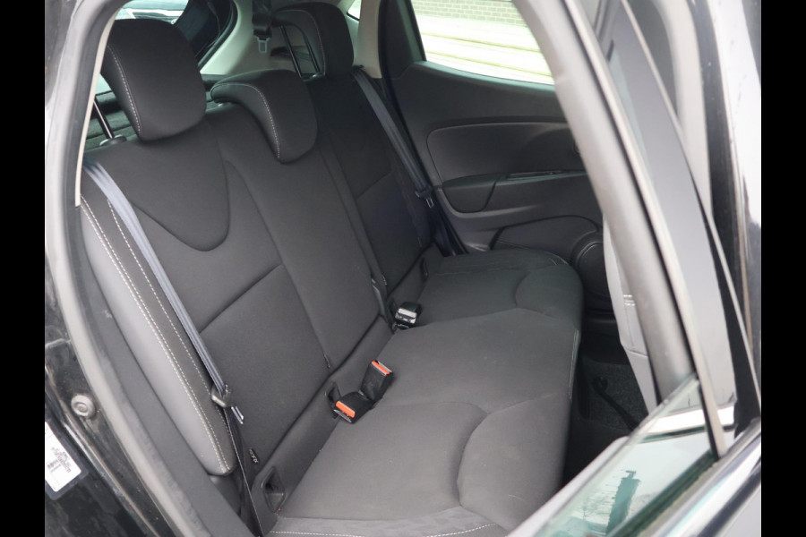 Renault Clio 0.9 TCe LIMITED HATCHBACK + NAVIGATIE | LMV | BASS REFLEX AUDIO | CRUISE CONTROL