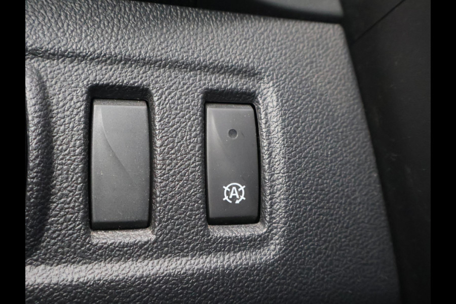 Renault Clio 0.9 TCe LIMITED HATCHBACK + NAVIGATIE | LMV | BASS REFLEX AUDIO | CRUISE CONTROL