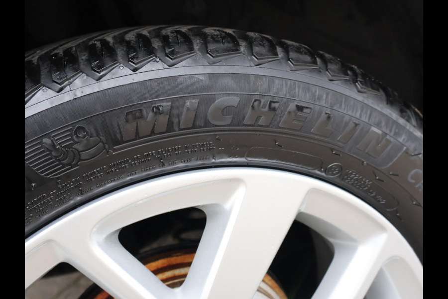 Renault Clio 0.9 TCe LIMITED HATCHBACK + NAVIGATIE | LMV | BASS REFLEX AUDIO | CRUISE CONTROL