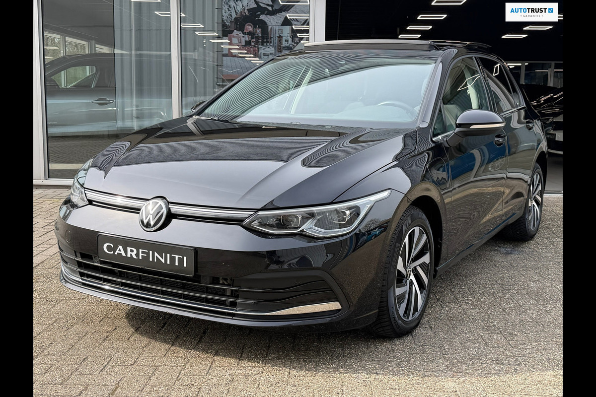 Volkswagen Golf 1.4 eHybrid Style DSG | Panoramadak | Navigatie | Climate | ACC cruise| Memory Seat | 16".