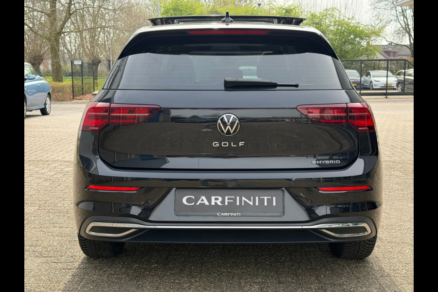 Volkswagen Golf 1.4 eHybrid Style DSG | Panoramadak | Navigatie | Climate | ACC cruise| Memory Seat | 16".