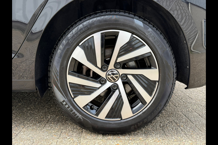 Volkswagen Golf 1.4 eHybrid Style DSG | Panoramadak | Navigatie | Climate | ACC cruise| Memory Seat | 16".