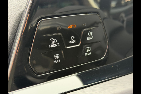Volkswagen Golf 1.4 eHybrid Style DSG | Panoramadak | Navigatie | Climate | ACC cruise| Memory Seat | 16".