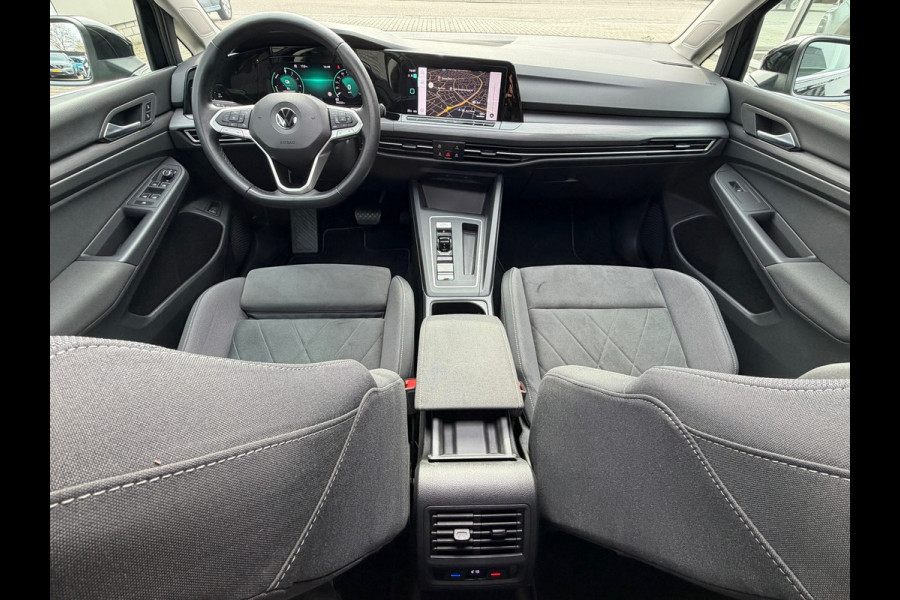Volkswagen Golf 1.4 eHybrid Style DSG | Panoramadak | Navigatie | Climate | ACC cruise| Memory Seat | 16".
