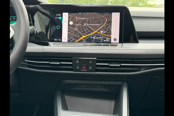 Volkswagen Golf 1.4 eHybrid Style DSG | Panoramadak | Navigatie | Climate | ACC cruise| Memory Seat | 16".