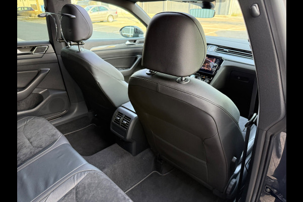 Volkswagen Arteon 2.0 TSI R-Line CAMERA/LMV18/NAVI/LEER/PANO