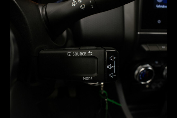 Renault Clio 1.6 E-Tech Hybrid 140 Business Zen Sport (APPLE CARPLAY,NAVI,PDC,CLIMATE,CRUISE,DIGITAL COCKPIT,LED,SPORTSTOELEN)