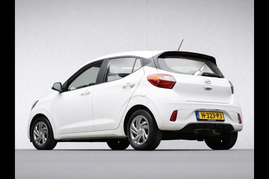 Hyundai i10 1.0 Comfort Sport (APPLE CARPLAY,NAVI,CAMERA,PDC,LED,CLIMATE,CRUISE,LANE ASSIST,SPORTSTOELEN,NETTE STAAT)