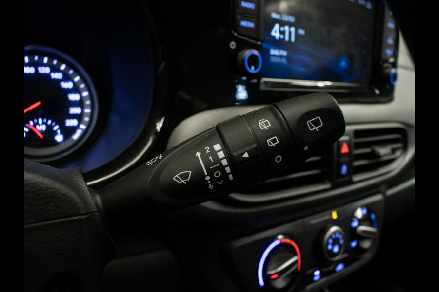 Hyundai i10 1.0 Comfort Sport (APPLE CARPLAY,NAVI,CAMERA,PDC,LED,CLIMATE,CRUISE,LANE ASSIST,SPORTSTOELEN,NETTE STAAT)