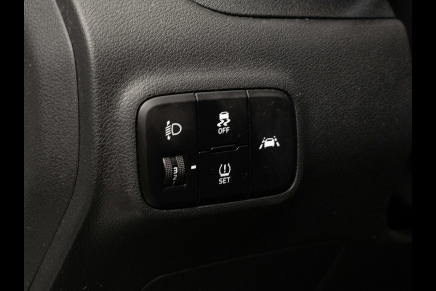 Hyundai i10 1.0 Comfort Sport (APPLE CARPLAY,NAVI,CAMERA,PDC,LED,CLIMATE,CRUISE,LANE ASSIST,SPORTSTOELEN,NETTE STAAT)