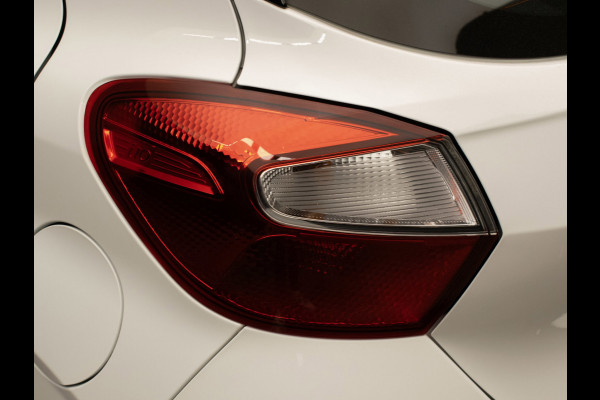 Hyundai i10 1.0 Comfort Sport (APPLE CARPLAY,NAVI,CAMERA,PDC,LED,CLIMATE,CRUISE,LANE ASSIST,SPORTSTOELEN,NETTE STAAT)