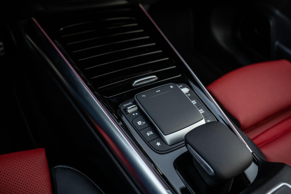 Mercedes-Benz GLA 250 e AMG ACC Stoelventilatie HuD Burmester VOL!!