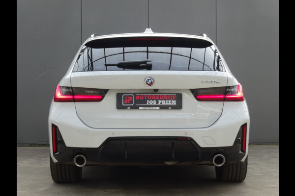 BMW 3 Serie Touring 330e * M-PAKKET * FACELIFT !!