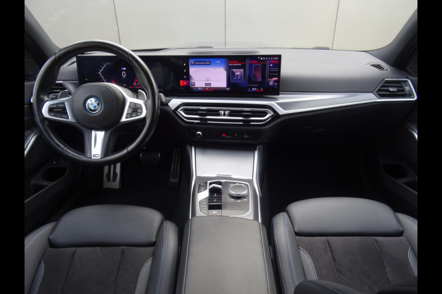 BMW 3 Serie Touring 330e * M-PAKKET * FACELIFT !!