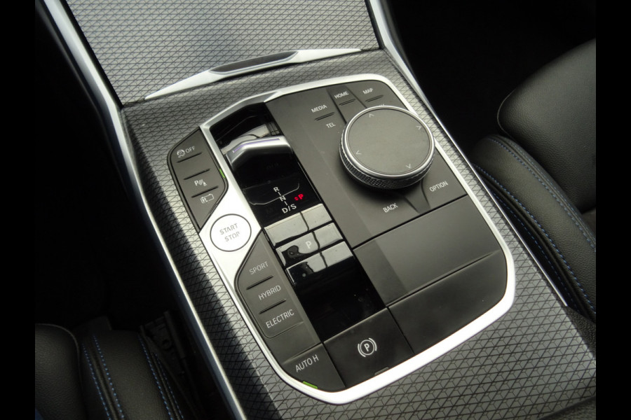 BMW 3 Serie Touring 330e * M-PAKKET * FACELIFT !!