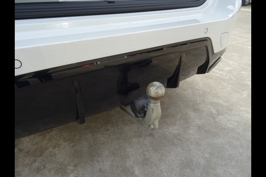 BMW 3 Serie Touring 330e * M-PAKKET * FACELIFT !!