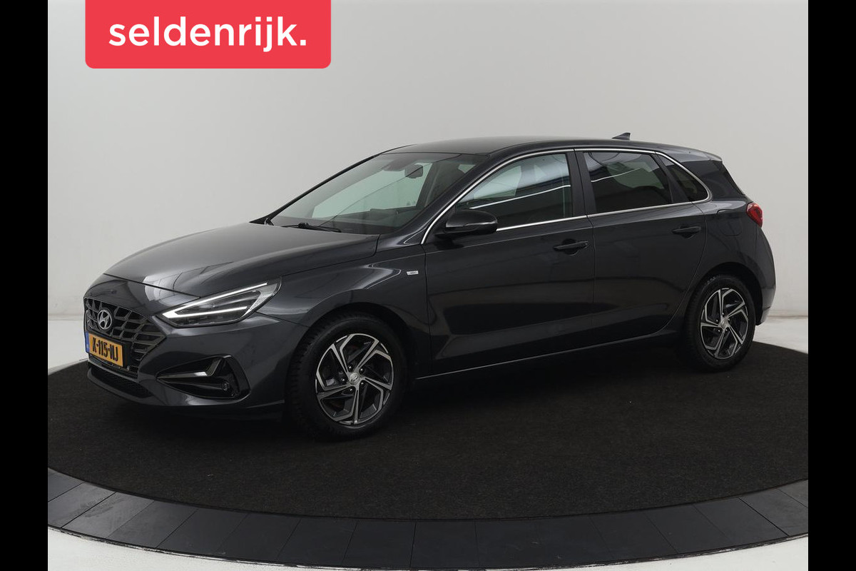 Hyundai i30 1.5 T-GDi MHEV Premium | Stoelventilatie | Leder | Trekhaak | Camera | Carplay | Stoelverwarming | Keyless | Full LED | Navigatie | Cruise control | Dodehoek detectie | Climate control