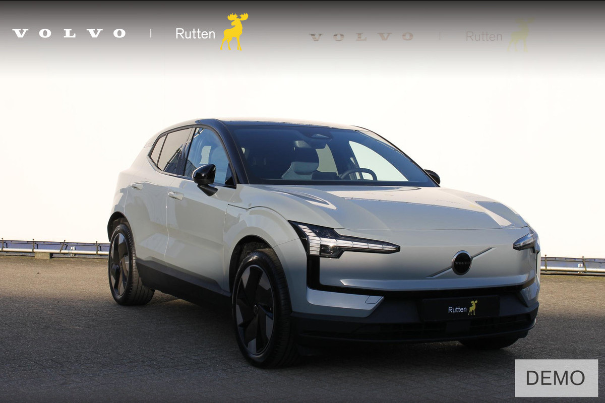 Volvo EX30 Single Motor Extended Range Plus 69 kWh Google Services / 19" lichtmetalen velgen / Parkeer sensoren voor en achter met parkeercamera achter / Adaptieve Cruise Control