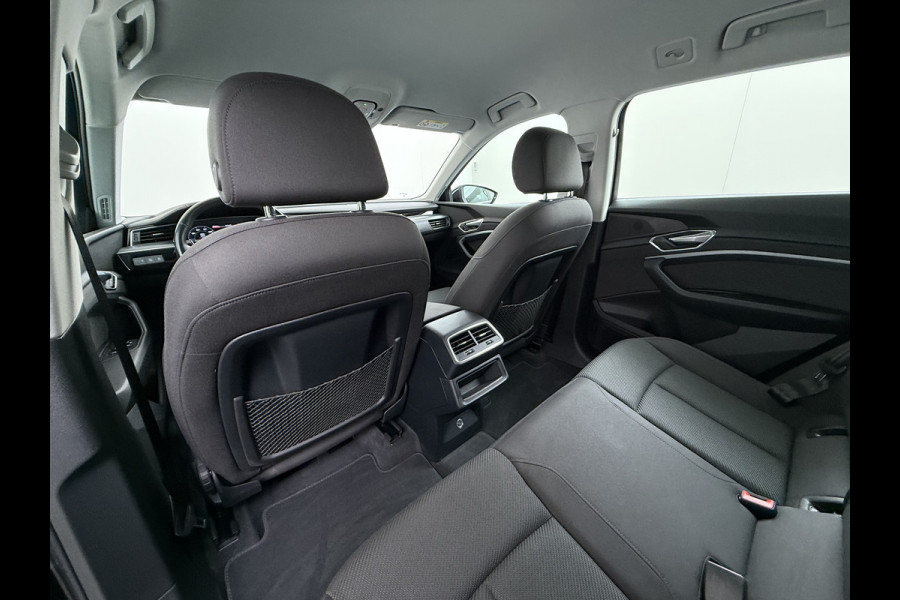 Audi e-tron 55 Quattro 408pk 95kWh SOH 92% Navi Luchtvering LED Ecc Edition Cruise Control Pdc Elek.Achterklep Lmv 19" Virtual Cockpit Led Isofix DAB Bluetooth 1e Eigenaar Origineel Nederlandse Auto Dealeronderhouden