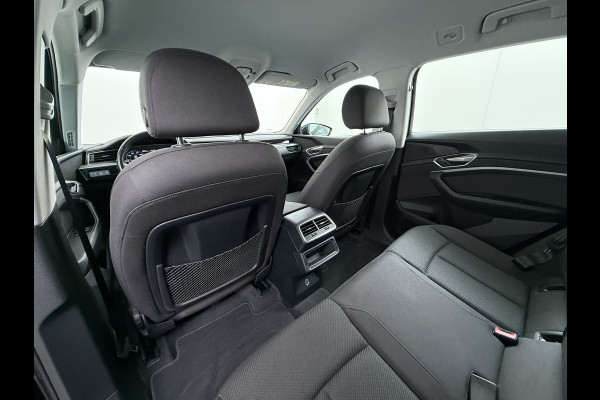 Audi e-tron 55 Quattro 408pk 95kWh SOH 92% Navi Luchtvering LED Ecc Edition Cruise Control Pdc Elek.Achterklep Lmv 19" Virtual Cockpit Led Isofix DAB Bluetooth 1e Eigenaar Origineel Nederlandse Auto Dealeronderhouden