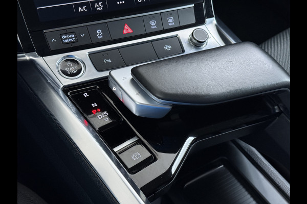 Audi e-tron 55 Quattro 408pk 95kWh SOH 92% Navi Luchtvering LED Ecc Edition Cruise Control Pdc Elek.Achterklep Lmv 19" Virtual Cockpit Led Isofix DAB Bluetooth 1e Eigenaar Origineel Nederlandse Auto Dealeronderhouden