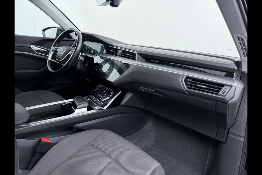 Audi e-tron 55 Quattro 408pk 95kWh SOH 92% Navi Luchtvering LED Ecc Edition Cruise Control Pdc Elek.Achterklep Lmv 19" Virtual Cockpit Led Isofix DAB Bluetooth 1e Eigenaar Origineel Nederlandse Auto Dealeronderhouden