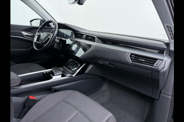 Audi e-tron 55 Quattro 408pk 95kWh SOH 92% Navi Luchtvering LED Ecc Edition Cruise Control Pdc Elek.Achterklep Lmv 19" Virtual Cockpit Led Isofix DAB Bluetooth 1e Eigenaar Origineel Nederlandse Auto Dealeronderhouden