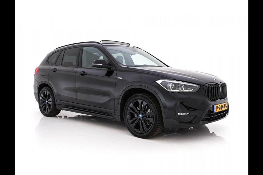 BMW X1 xDrive25e Sportline Business Edition Plus (Plug-In) (INCL-BTW) Aut. *PANO | LEATHER | FULL-LED | HEATED-SPORTSEATS | HIFI-SYSTEM | CAMERA | PRIVACYGLASS | NAVI-FULLMAP | ECC | HEAD-UP | PDC | KEYLESS | DAB | CRUISE | TOWBAR | AMBIENTLIGHT | 18