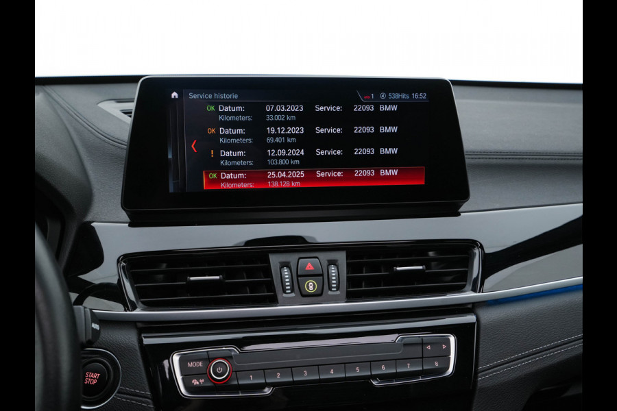 BMW X1 xDrive25e Sportline Business Edition Plus (Plug-In) (INCL-BTW) Aut. *PANO | LEATHER | FULL-LED | HEATED-SPORTSEATS | HIFI-SYSTEM | CAMERA | PRIVACYGLASS | NAVI-FULLMAP | ECC | HEAD-UP | PDC | KEYLESS | DAB | CRUISE | TOWBAR | AMBIENTLIGHT | 18