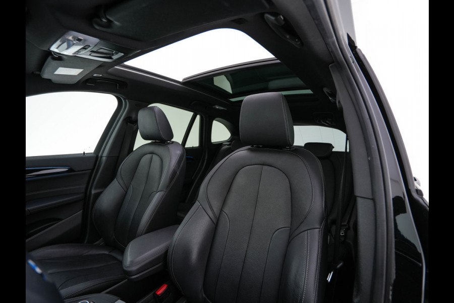 BMW X1 xDrive25e Sportline Business Edition Plus (Plug-In) (INCL-BTW) Aut. *PANO | LEATHER | FULL-LED | HEATED-SPORTSEATS | HIFI-SYSTEM | CAMERA | PRIVACYGLASS | NAVI-FULLMAP | ECC | HEAD-UP | PDC | KEYLESS | DAB | CRUISE | TOWBAR | AMBIENTLIGHT | 18