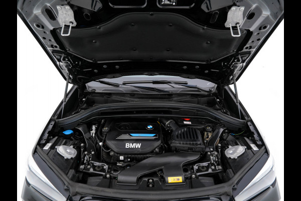 BMW X1 xDrive25e Sportline Business Edition Plus (Plug-In) (INCL-BTW) Aut. *PANO | LEATHER | FULL-LED | HEATED-SPORTSEATS | HIFI-SYSTEM | CAMERA | PRIVACYGLASS | NAVI-FULLMAP | ECC | HEAD-UP | PDC | KEYLESS | DAB | CRUISE | TOWBAR | AMBIENTLIGHT | 18