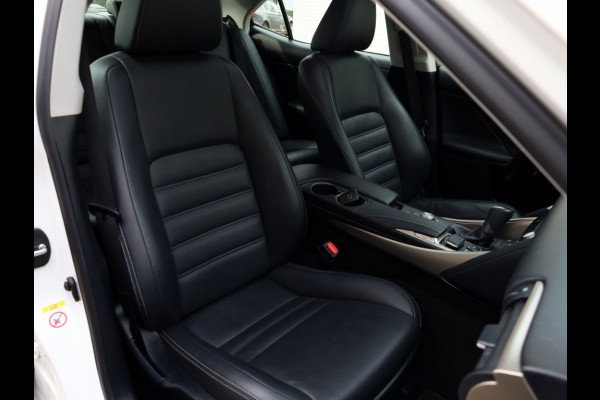 Lexus IS 300h Hybrid Luxury Line | Mark Levinson | Stoelventilatie | Schu