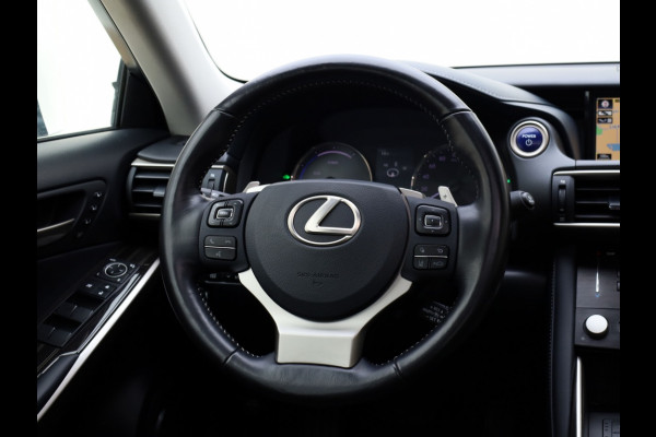 Lexus IS 300h Hybrid Luxury Line | Mark Levinson | Stoelventilatie | Schu