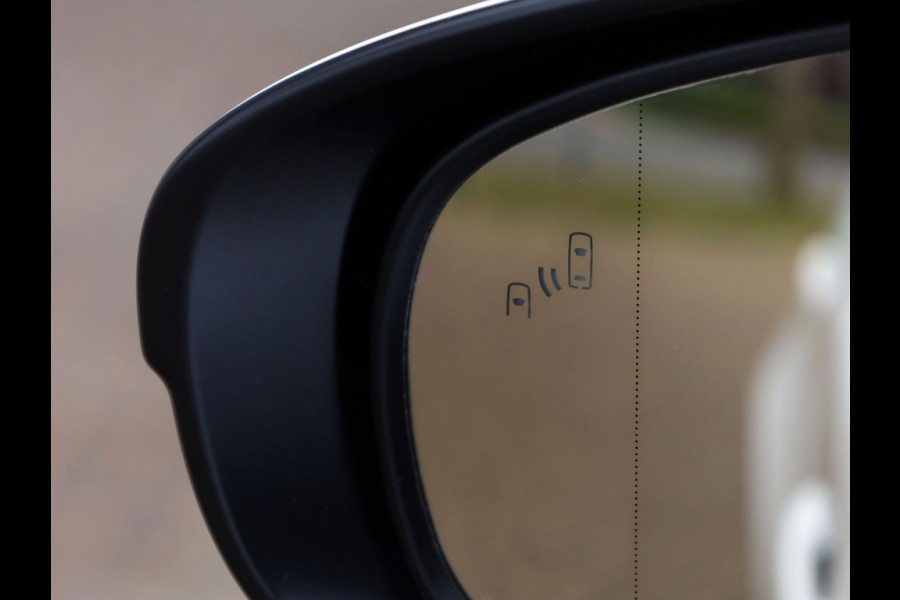 Lexus IS 300h Hybrid Luxury Line | Mark Levinson | Stoelventilatie | Schu